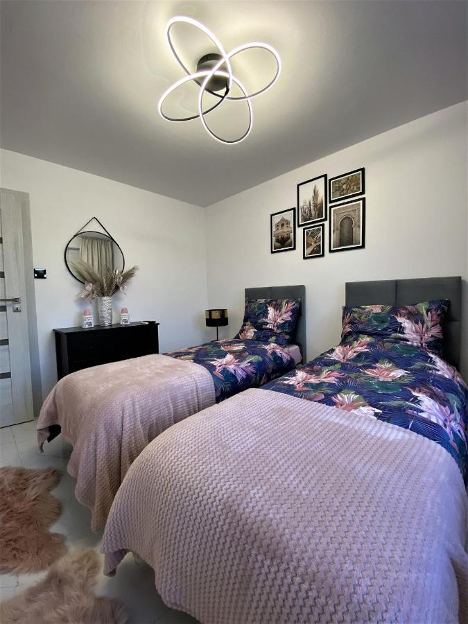 Apartament Zielona Nad Sanem Lägenhet Sanok Exteriör bild